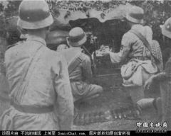 淞沪会战中中的中国军队PAK 37炮.jpg