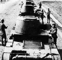 “凇沪会战”中德装师教导总队装备的德国6吨 Mak I型坦克.jpg