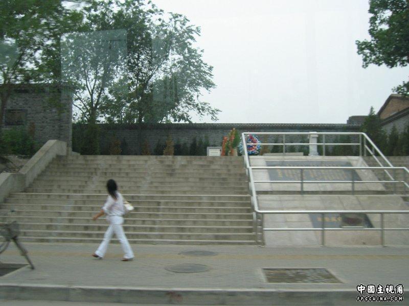 gallery_1_6_20140.jpg